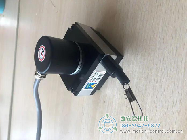 如何的拉線位移傳感器來(lái)測(cè)量水位？