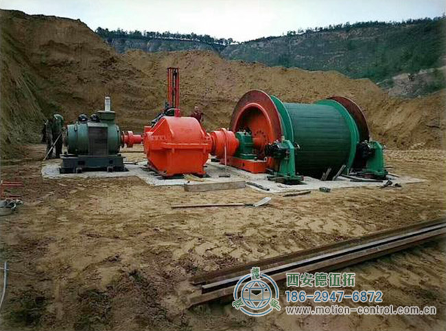 圖為礦用絞車卷揚機應(yīng)用現(xiàn)場照片 圖為礦用絞車卷揚機應(yīng)用現(xiàn)場照片