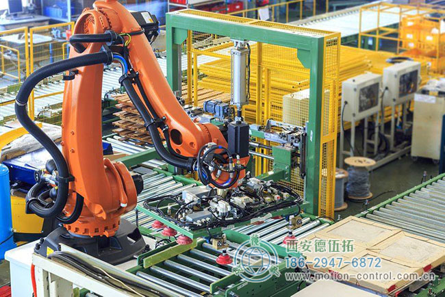 圖為絕對值編碼器在機(jī)械臂上的應(yīng)用照片